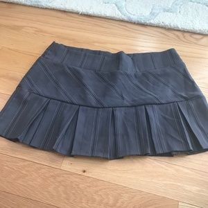 Pleated Bottom Grey Miniskirt - size Large